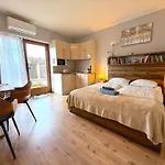 Paradiso Apartmanhaz Gyula