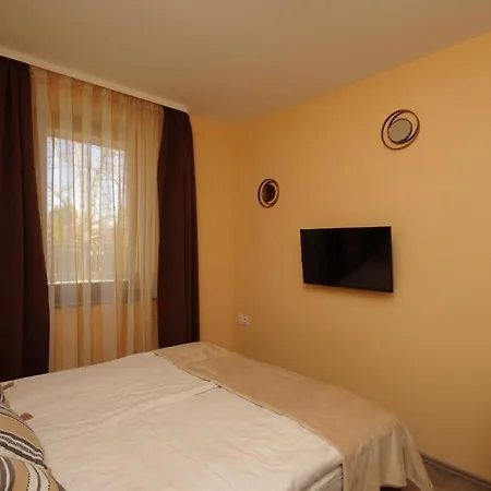 Paradiso Apartmanhaz Gyula