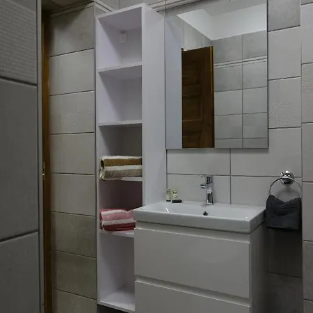 Paradiso Apartmanhaz *