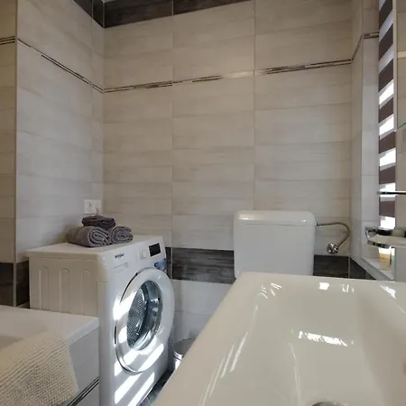 Appartamento Paradiso Apartmanhaz *