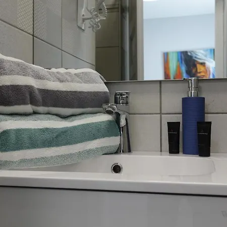 Paradiso Apartmanhaz Дьюла