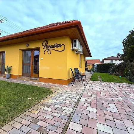 Paradiso Apartmanhaz Apartment Gyula