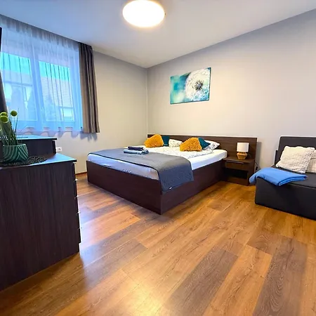 Paradiso Apartmanhaz Gyula