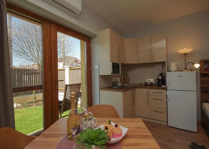 Paradiso Apartmanhaz Gyula