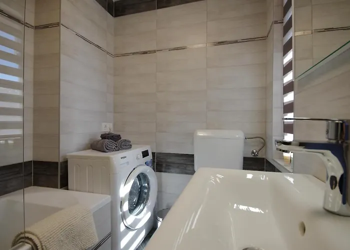 아파트 Paradiso Apartmanhaz *