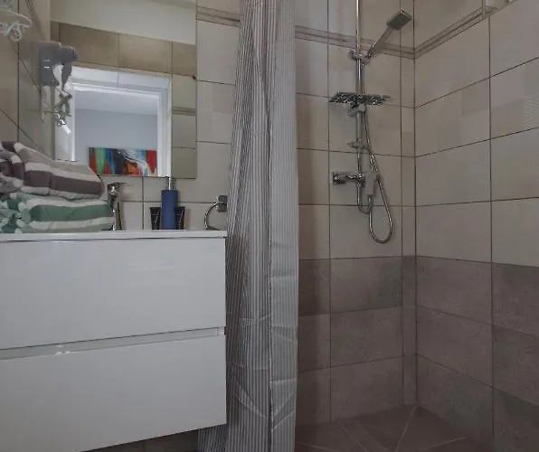 아파트 Paradiso Apartmanhaz 귤러