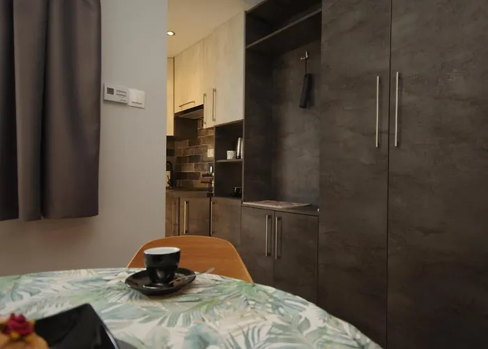 Lägenhet Paradiso Apartmanhaz Gyula